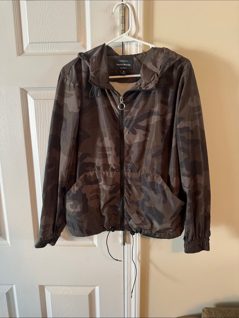 Haute Monde Men's Hooded Camo Windbreaker - Olive/Brown